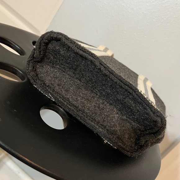 NEW mini tote charcoal gray with white & gray straps - Picture 6 of 9